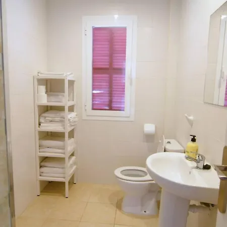 Nura Magaluf 4